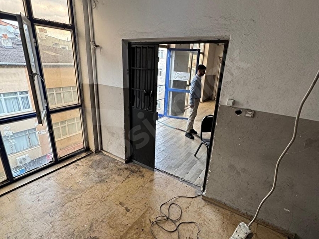 BAYRAMPAŞADA KİRALIK 400 m² ATÖLYE / İŞ YERİ - Görsel 11
