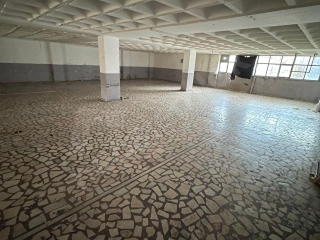BAYRAMPAŞADA KİRALIK 400 m² ATÖLYE / İŞ YERİ - Görsel 10
