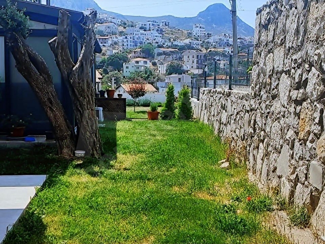 iskeleye yürüme mesafesinde 1+1 satılık bahçe katı daire - Görsel 3