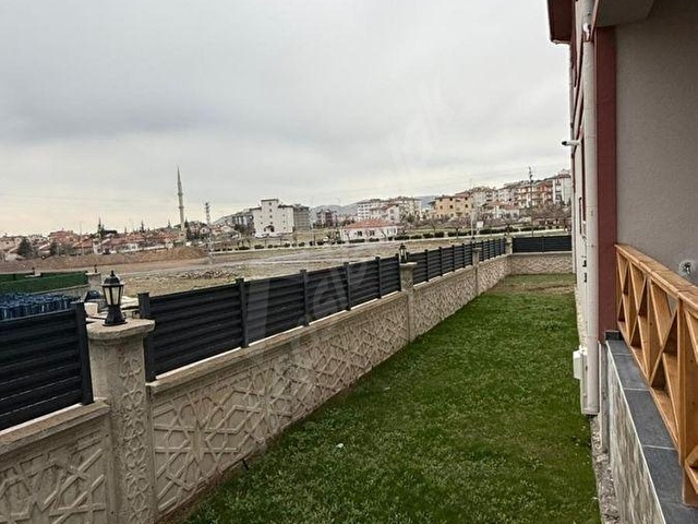 ÖZ GAYE EMLAKTAN DEVELİ BAHÇELİEVLER MAHALLESİNDE SATILIK VİLLA - Görsel 9