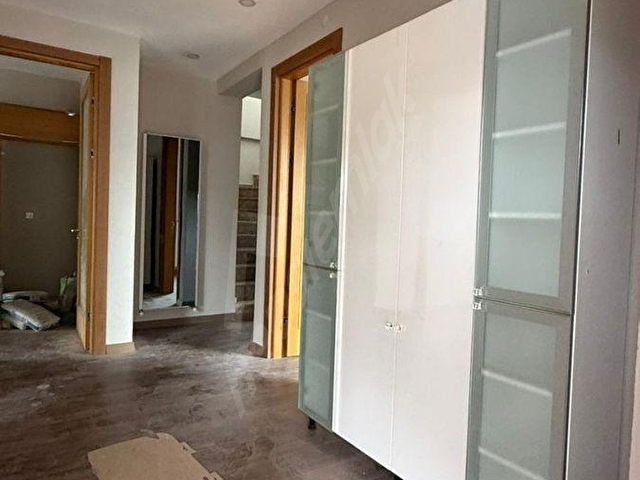 ÖZ GAYE EMLAKTAN DEVELİ BAHÇELİEVLER MAHALLESİNDE SATILIK VİLLA - Görsel 4