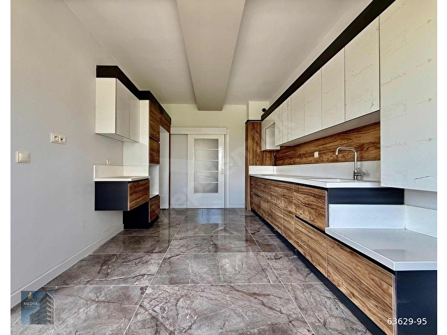 MEDYA GAYRİMENKULDEN AYYILDIZ MAH. 3+1 140M2 SİTE İÇİ LÜKS DAİRE - Görsel 4