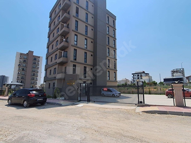 YENİŞEHİRDE ÖZEL TASARIMLI SATILIK 2.5+1 DAİRE