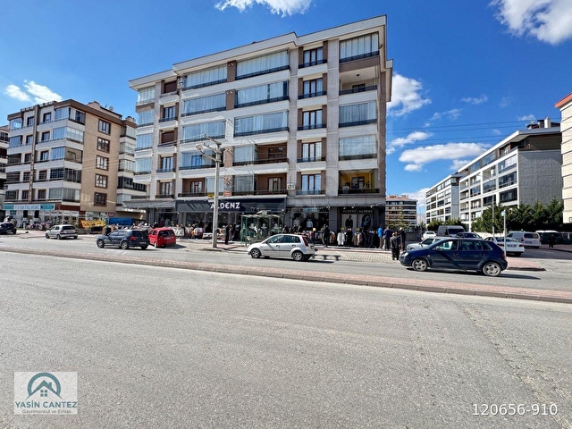 Karakayış Cad.de Satılık 640 m² Genişlikte 3 Bölümlü Dükkan - Görsel 17