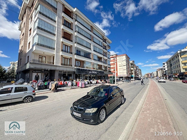 Karakayış Cad.de Satılık 640 m² Genişlikte 3 Bölümlü Dükkan - Görsel 24