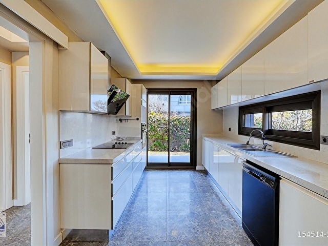 Urla atatürk mah.Giriş katında yatak odalı müstakil villa - Görsel 4