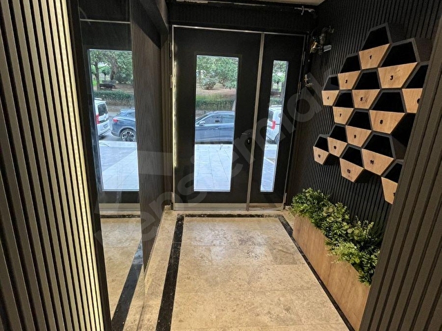YENİ BİNADA SATILIK 2 ODA SALON ÖN CEPHE DAİRE - Görsel 2