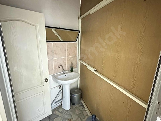 ANA CADDEYE YAKIN KİRALIK 120M2 KOTTAN GİRİŞ KAT DÜKKAN - Görsel 12