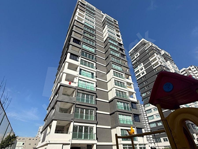 Gürselpaşada Havuzlu Güvenlikli site içerisinde 3+1 Satılık Daire - Görsel 4