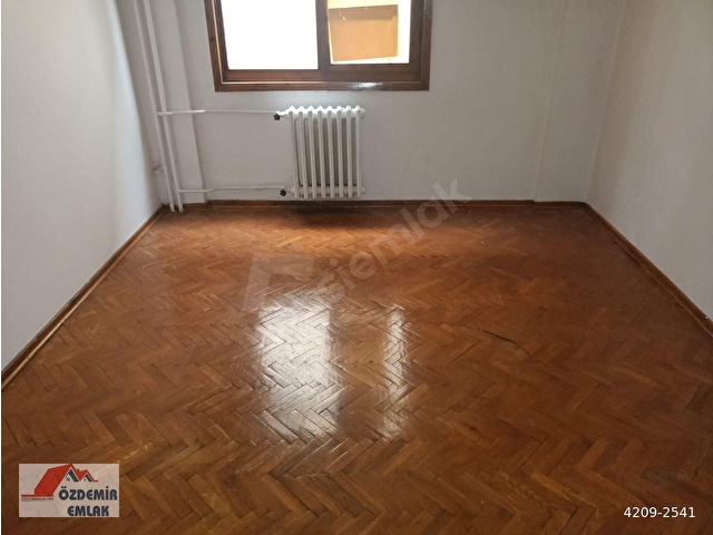 EMEK ÖZDEMİR EMLAKTAN BAKIMLI ÖN CEPHE BALKONLU 3+1 YÜKSEK GİRİŞ - Görsel 17