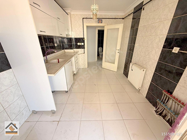ERCİYASTAN MANZARALI 3.KAT KONUMDA 4+1 ALTINDA 3 DAİRE VAR - Görsel 12