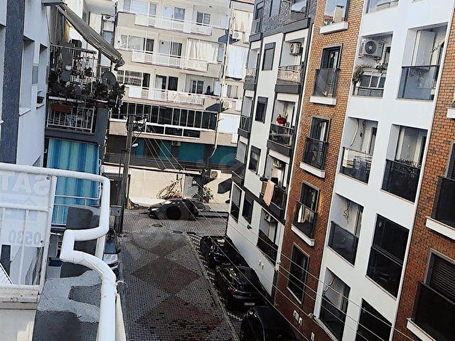 Karşıyaka Yalı Mahallesi Geniş Dubleks 3+1 Kiralık Daire - Görsel 15