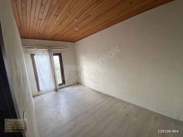 DENİZE 100 m KONUMDA SATILIK 3 DAİRE VE 1 DÜKKAN - Görsel 9