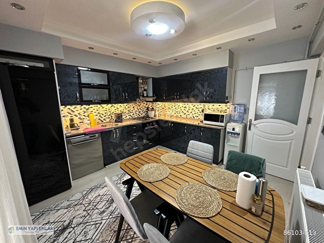 EMİN YAPI EMLAKTAN ÇAPAHASAN MH SATILIK 3+1 DAİRE - Görsel 3