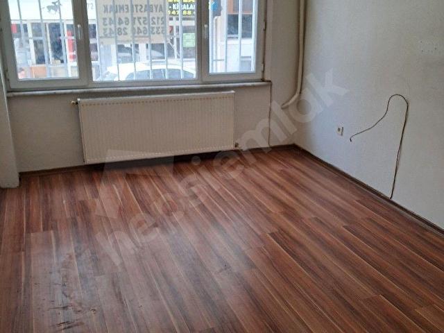 BAKIRKÖY SAHİL CEVİZLİK TE KİRALIK DAİRE 2+1 75 M2 Y.GİRİŞ - Görsel 2