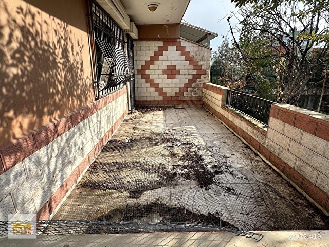 Seferihisar Çolakibrahimde Caddeye Yakın Geniş 7+1 Satılık Villa - Görsel 20
