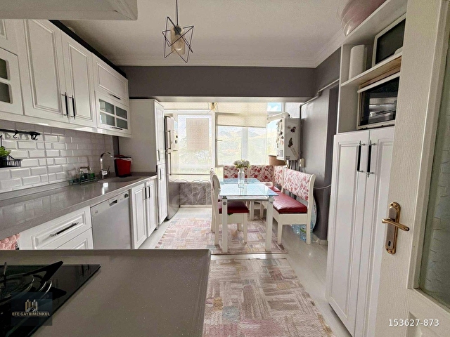EFE GAYRİMENKULDEN CADDE DİBİ GENİŞ M² Lİ 3+1 MASRAFSIZ DAİRE.. - Görsel 4