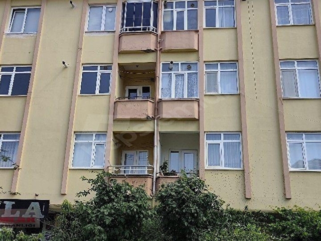 LÜLEBURGAZ İNÖNÜ MAHALLESİNDE E5 KENARINDA ÇARŞIYA ÇOK YAKIN SATILIK DAİRE - Görsel 4