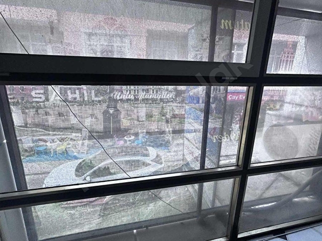 Şarkiyede Merkezi Konumda | 100 m² | Masrafsız Satılık Dükkan - Görsel 14