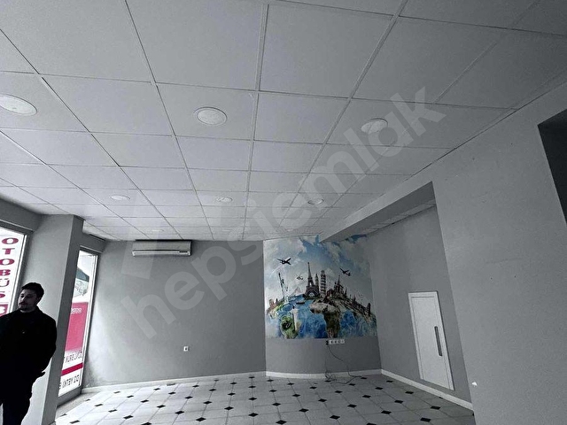 Şarkiyede Merkezi Konumda | 100 m² | Masrafsız Satılık Dükkan - Görsel 7