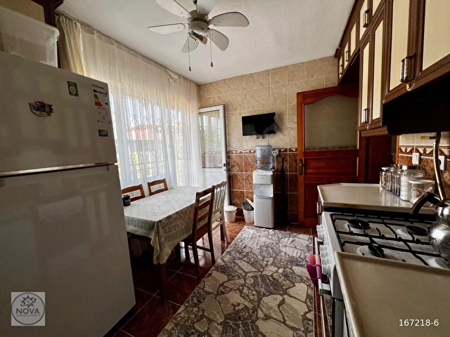 BORNOVA DA SATILIK BAHÇELİ MÜSTAKİL EV - Görsel 9