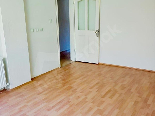 BORNOVA DA SATILIK BAHÇELİ MÜSTAKİL EV - Görsel 18