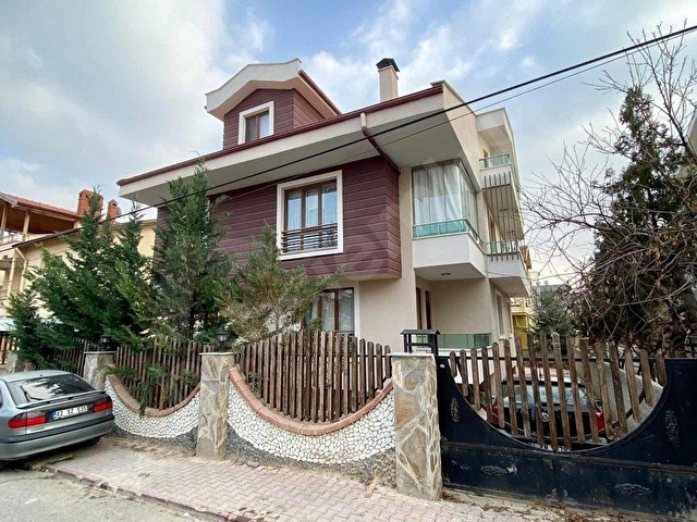 2+1 MUTFAĞI AYRI MERAM AŞKANDA --- STUDYO DAİRE ---