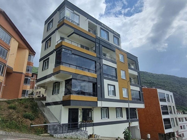 MAXS EMLAKTAN KİRALIK DAİRE HASTANE KARŞISINDA