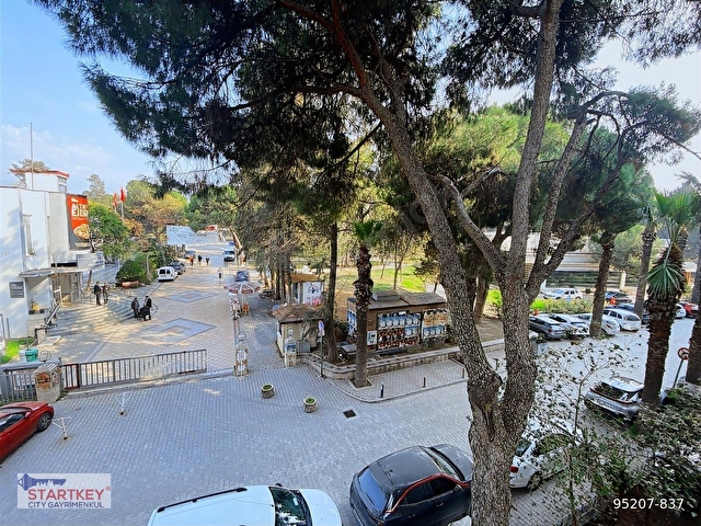 İzmir Bornovada Muhteşem Konumda Satılık Eşyalı 2+1 Daire - Görsel 7