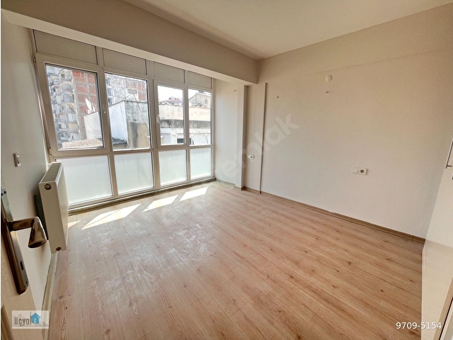 Üçyol Meydanda İnönü Caddesine Ve Metroya Çok Yakın 2+1 90 m2 Doğalgazlı Lüx Kiralık Daire - Görsel 18