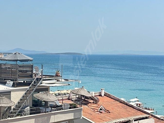 Altınkumda denize sıfır 110 metre full deniz manzaralı geniş teraslı eşyalı 1+1 dubleks daire - Görsel 9