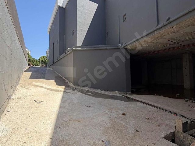 (renix.app) Cadde Üzeri Pazar Karşısı 1100 M2 Mağaza & Dükkan - Görsel 14