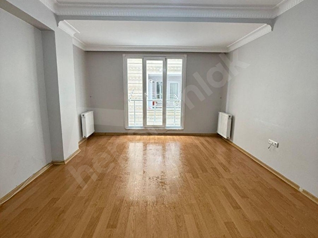 ÜÇEVLER MAHALLESİNDE KİRALIK ARA KAT 2+1 DAİRE - Görsel 2