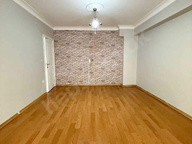 ÜÇEVLER MAHALLESİNDE KİRALIK ARA KAT 2+1 DAİRE - Görsel 4