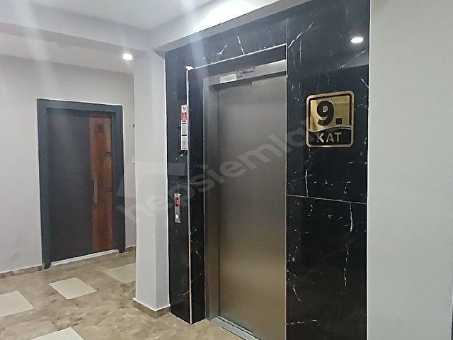 Gazi Caddesinde Dubleks Kiralık Ofis - Görsel 24