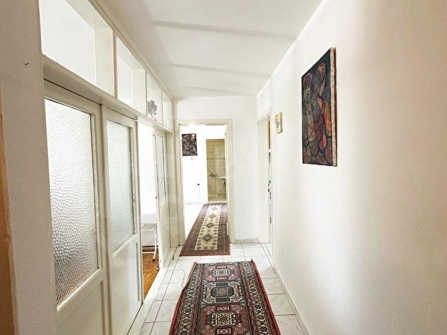 DENİZLİ İSTİKLAL CADDESİNDE BALKONLU ASANSÖRLÜ 3+1 EŞYALI DAİRE - Görsel 16