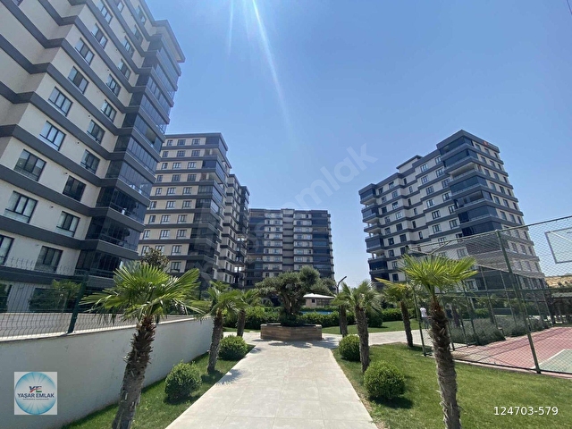 HEYBELİADA SİTESİNDE SATILIK 4+1 ARA KAT DAİRE