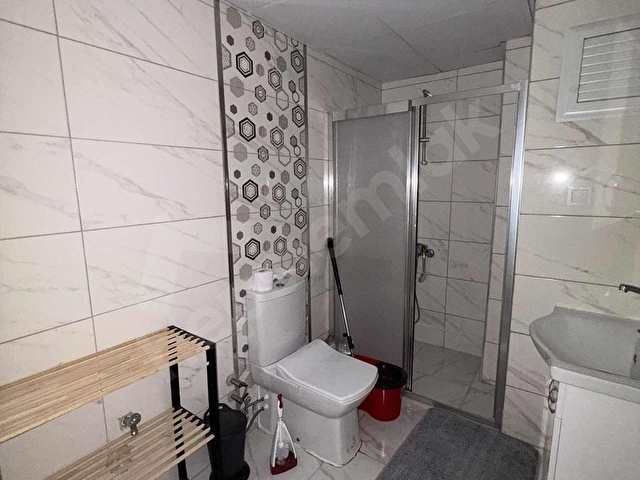 SİTE İÇERİSİNDE KAPALI OTOPARKLI EŞYALI DAİRE - Görsel 11