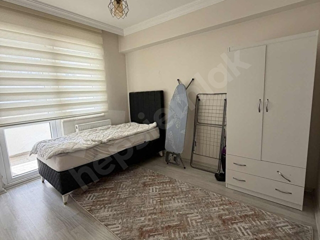 SİTE İÇERİSİNDE KAPALI OTOPARKLI EŞYALI DAİRE - Görsel 8