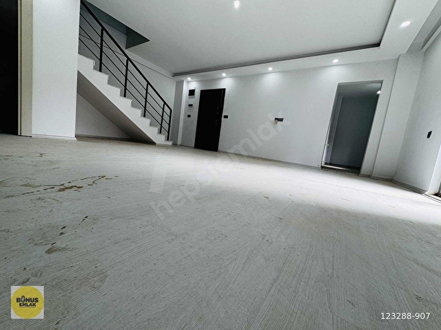 VARSAK AKTOPRAKTA 3+1 TRAMVAY DİBİ LOFT DAİRE - Görsel 22