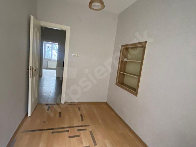 ETİDEN ORTAKÖYDE 2+1 75M2 YENİLENMİŞ YÜKSEK GİRİŞ, BAHÇELİ - Görsel 14