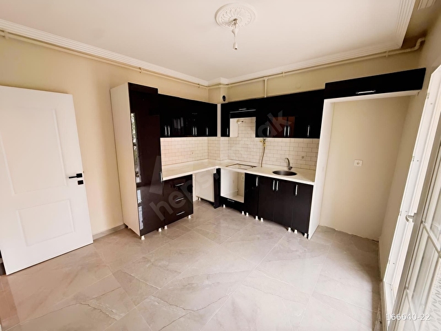 CAM BALKON KOMBİ PANJUR VESTİYER DONANIMLI 3+1 DAİRE - Görsel 8