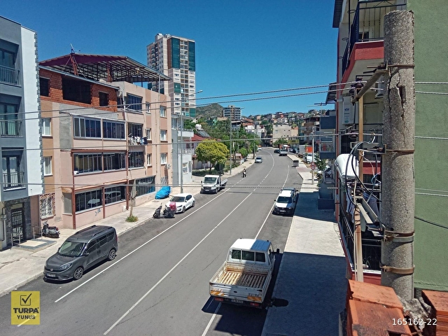 Bayraklı Onur mah. cadde üzeri satılık iki katlı müstakil ev - Görsel 5