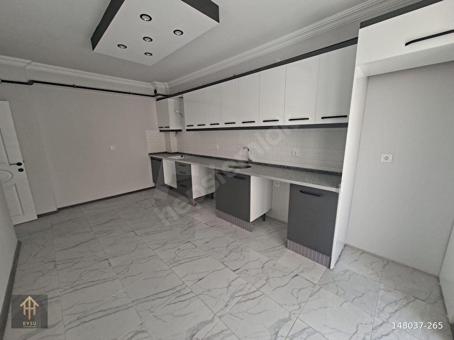 YANARTAŞ SK. YAKINI İSKANLI TAPU MASRAFSIZ KATTA TEK 3+1 DAİRE - Görsel 3