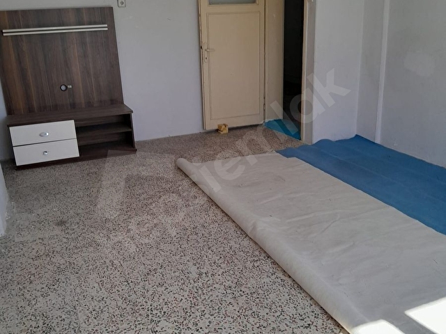 BAYRAKILI MANAVKUYUDA KIRALIK DAIRE İKİ ARTI BİR - Görsel 4