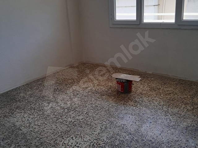 BAYRAKILI MANAVKUYUDA KIRALIK DAIRE İKİ ARTI BİR - Görsel 3