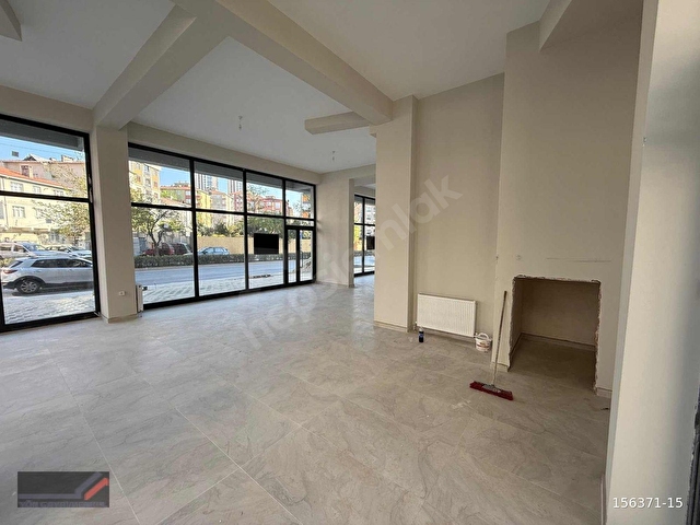 Kartal Çanakkale Caddesinde Sıfır Prestijli Binada Geniş Dükkan - Görsel 7