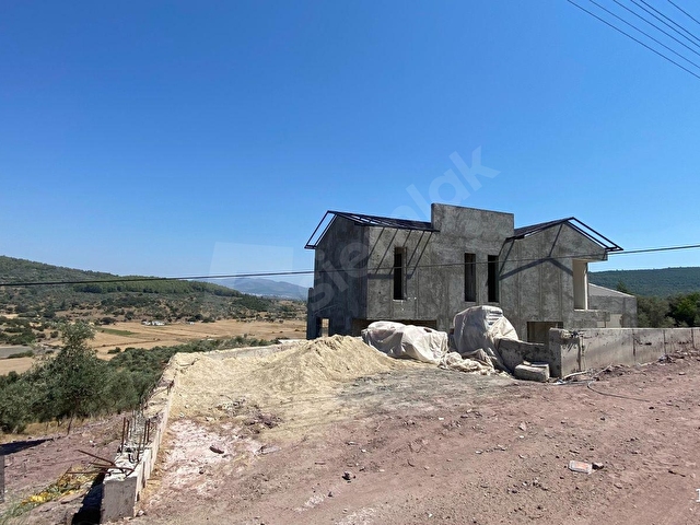 MİLAS BODRUM YOLUNDA MEŞELİK MAH İMARLI 1535 M2 İÇİNDE 300 M2 HAVUZLU VİLLA -ZEYTİNLİK SATILIK - Görsel 25