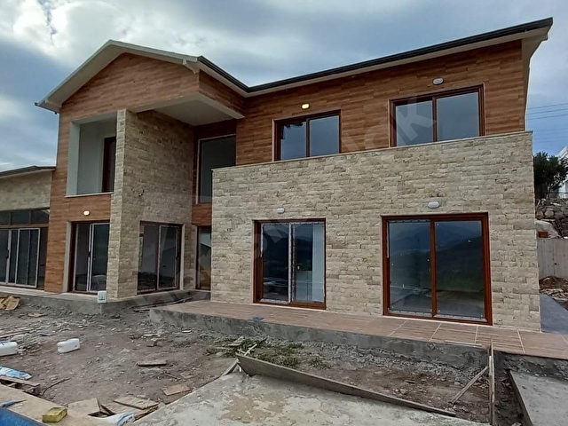 MİLAS BODRUM YOLUNDA MEŞELİK MAH İMARLI 1535 M2 İÇİNDE 300 M2 HAVUZLU VİLLA -ZEYTİNLİK SATILIK - Görsel 6
