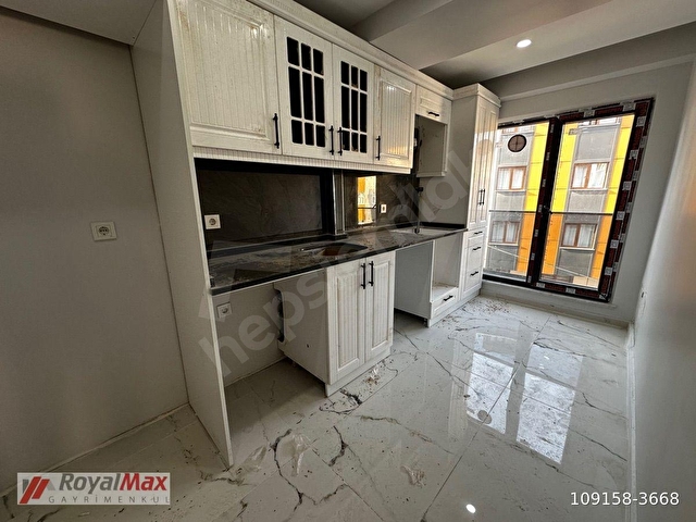 ROYALMAXDAN FIRSAT ULAŞIM KOLAY CADDE ÜZERİ METRO YANI 2+1 80M² DAİRE - Görsel 19